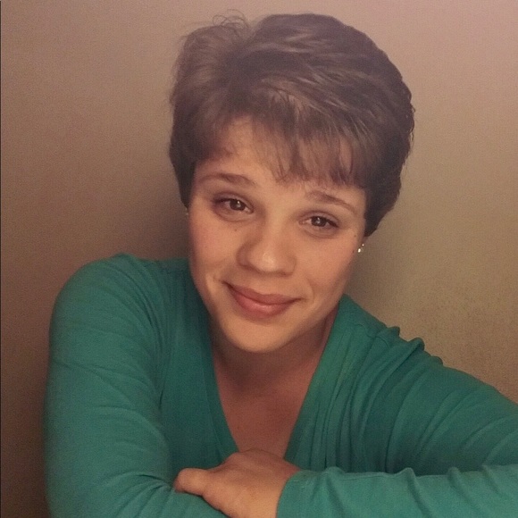 Meet your Posher, Emily - Picture 1 of 1